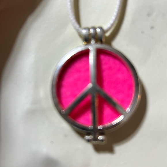 Silver Peace Pendant Necklace with essential oil diffuser- Handcrafted - Picture 3 of 5
